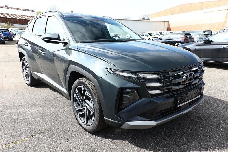 Neu Hyundai Tucson 239 PS (175 kW) 2025 Cypress green mineraleffekt SUV