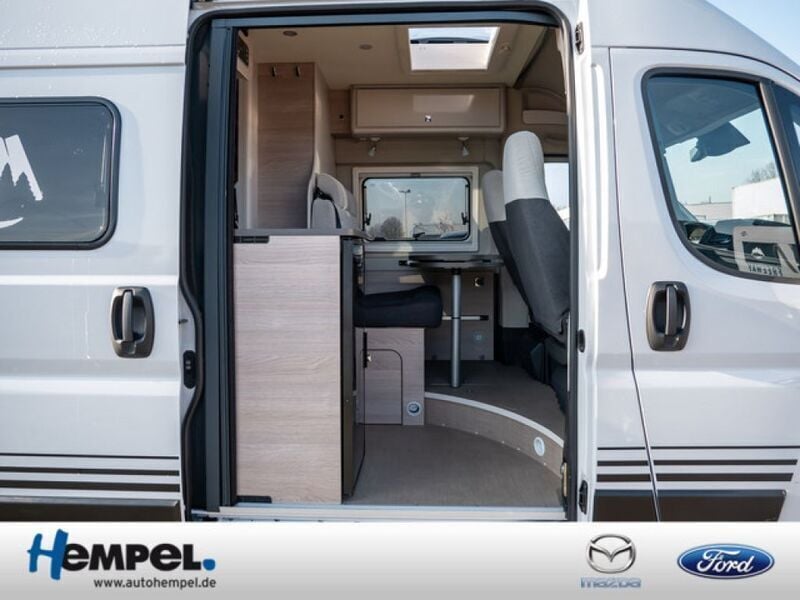 Gebraucht Buerstner Campeo 160 PS (117 kW) 2023 Weiss Van