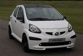 Weiß Gebraucht 2010 Toyota Aygo Cool Kleinwagen | 3.499 € (Fairer Preis) - Bild 1/1