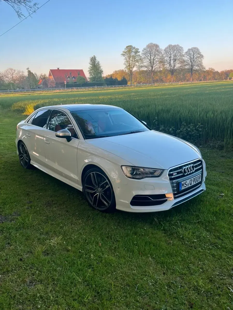 Używany Audi S3 Comfort 300 KM (220 kW) 2016 Biały Sedan/Limuzyna