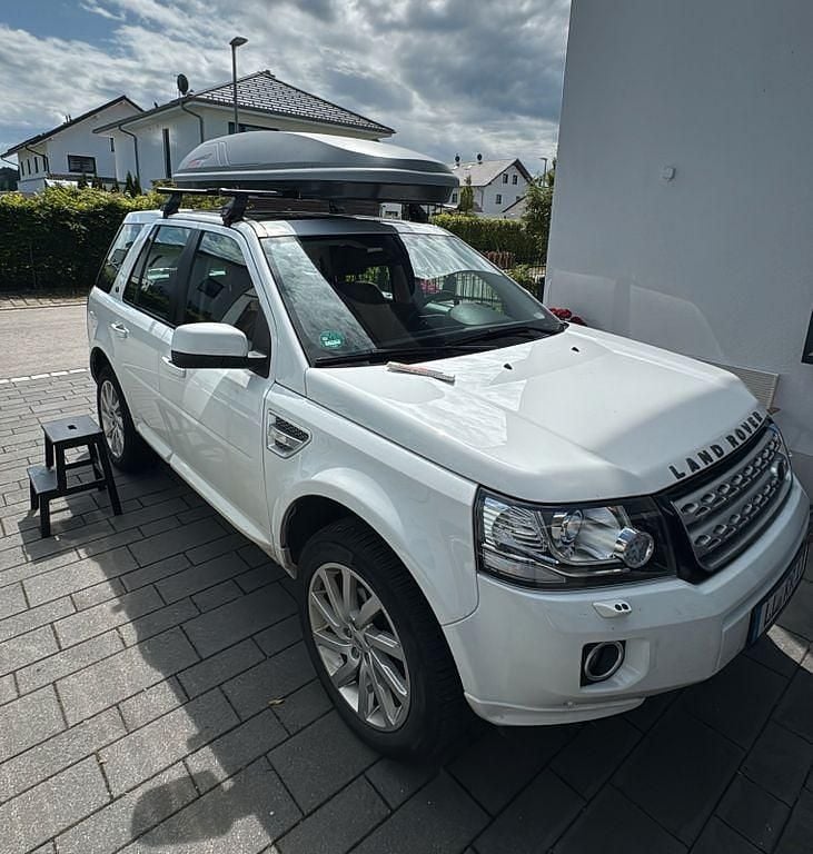 Weiß Gebraucht 2013 Land Rover Freelander 2 HSE SUV | 9.950 € (Fairer Preis) - Bild 1/4