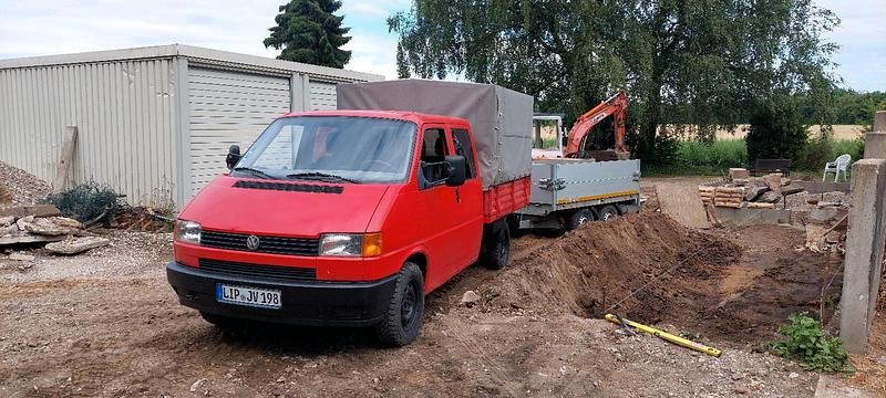 Rot Gebraucht 1994 VW T4 Van | 8.000 € - Bild 1/4