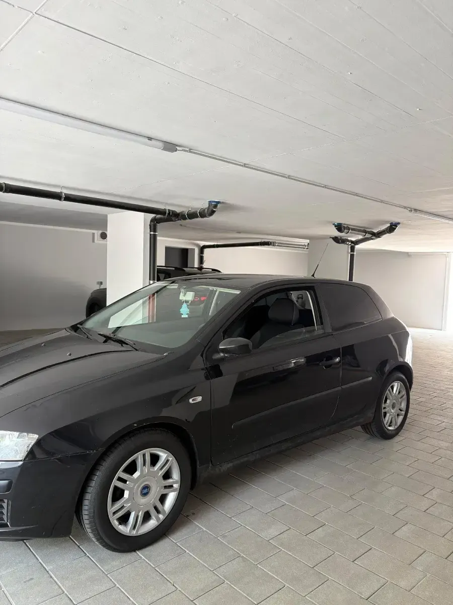 Gebraucht Fiat Stilo 95 PS (69 kW) 2005 Schwarz Kleinwagen