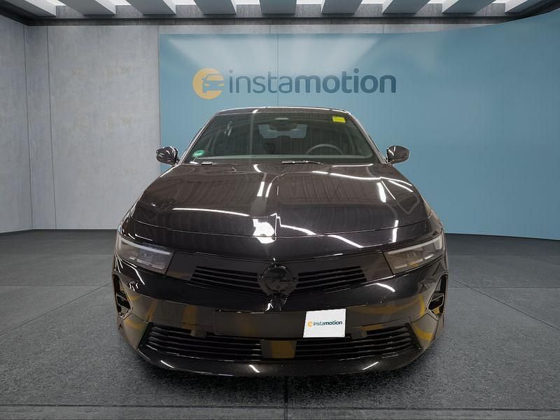 Gebraucht Opel Astra 131 PS (96 kW) 2025 Schwarz Limousine