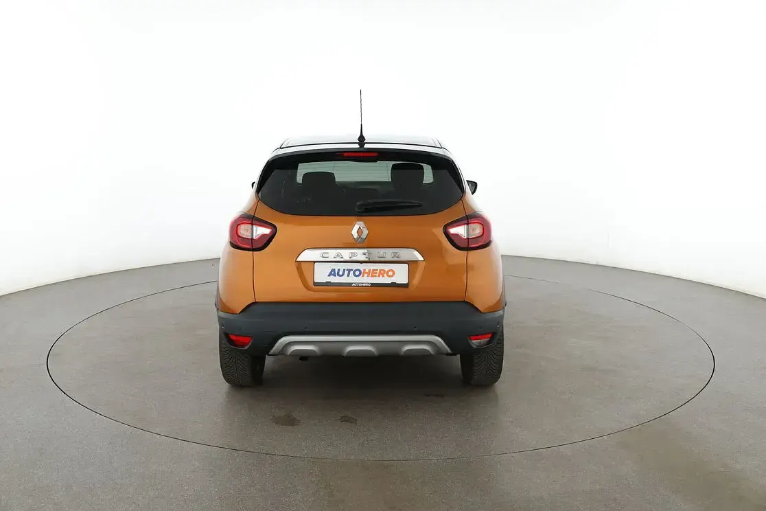 Gebraucht Renault Captur Intens 120 PS (88 kW) 2018 Orange SUV