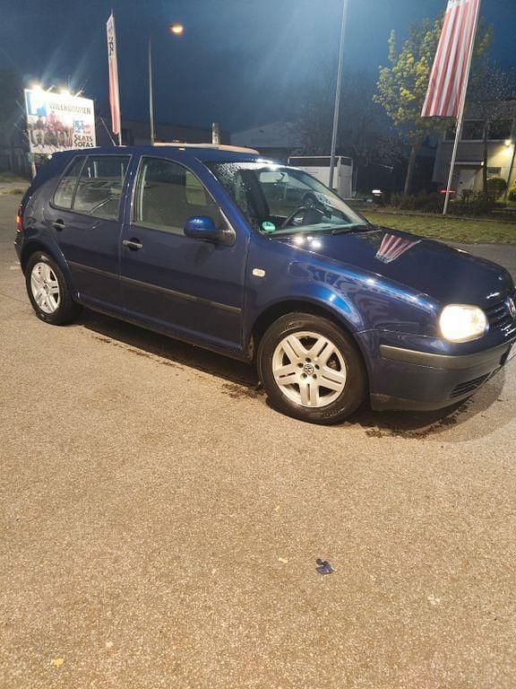 Gebraucht VW Golf IV 75 PS (55 kW) 2002 Blau Limousine