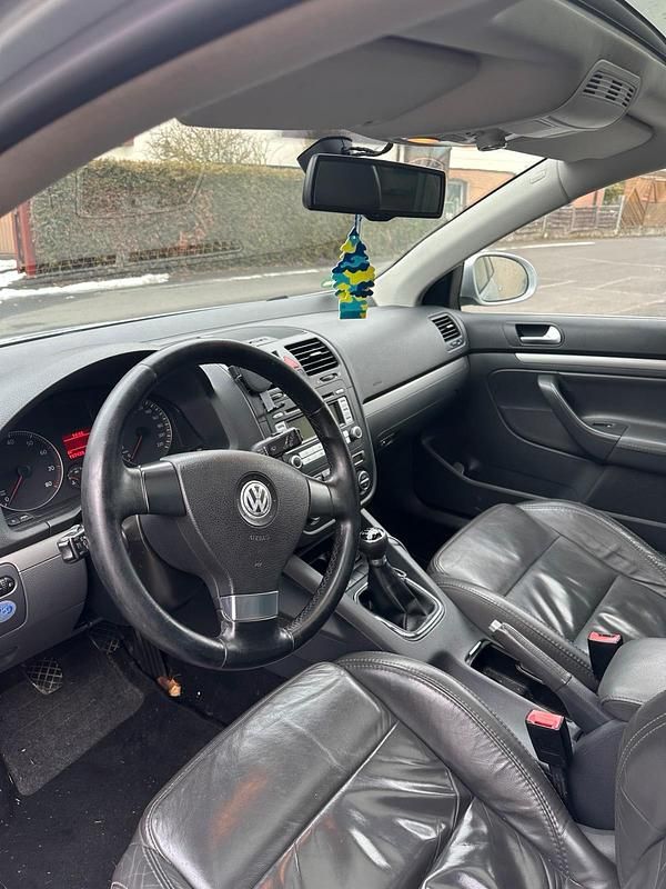 Gebraucht VW Golf V 140 PS (102 kW) 2007 Grau Kombi