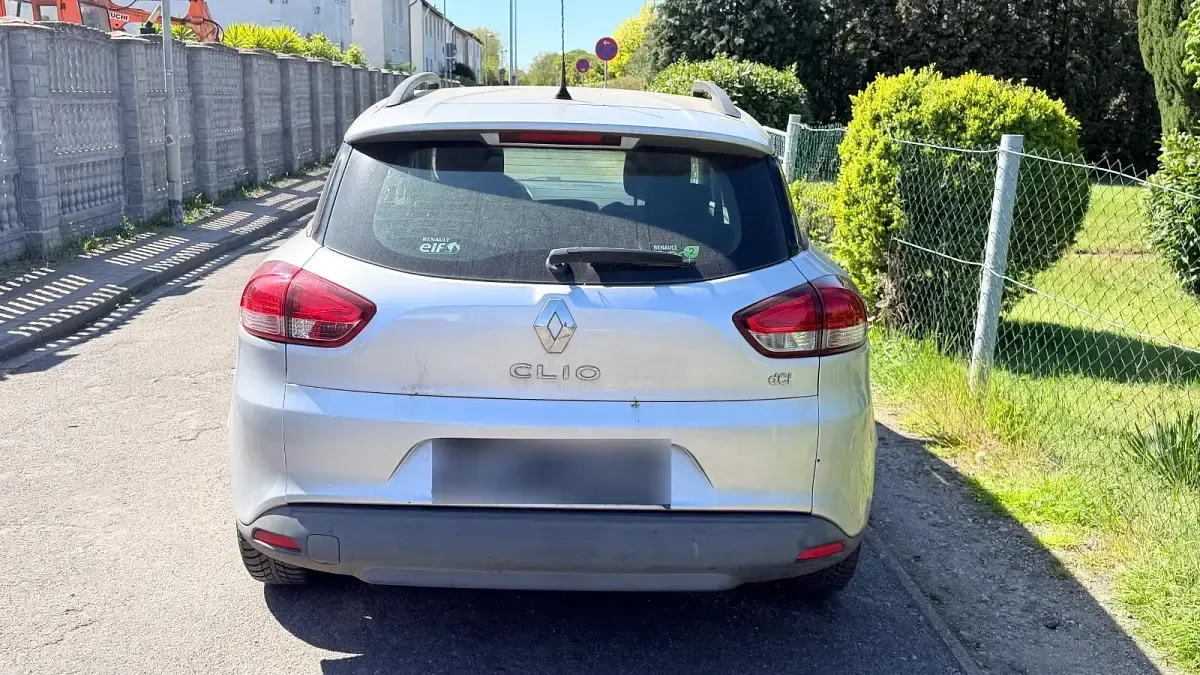 Gebraucht Renault Clio GrandTour 90 PS (66 kW) 2014 Silber Kombi