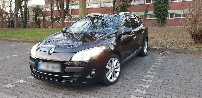 Schwarz Gebraucht 2011 Renault Mégane GrandTour Luxe Kombi | 6.500 € (Teuer) - Bild 1/4