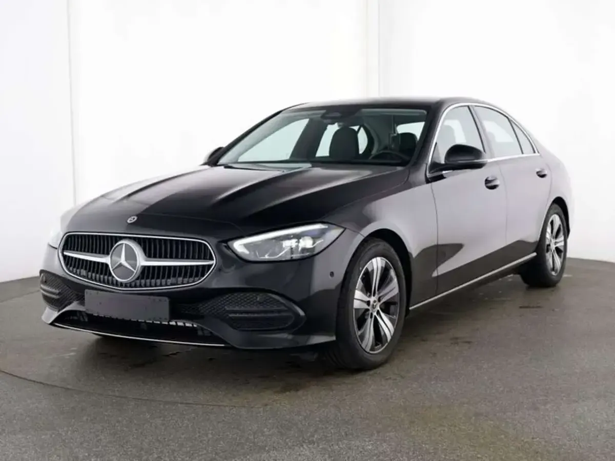 Gebraucht Mercedes C180 Advanced Plus 170 PS (125 kW) 2025 Metalliclack obsidianschwarz Limousine