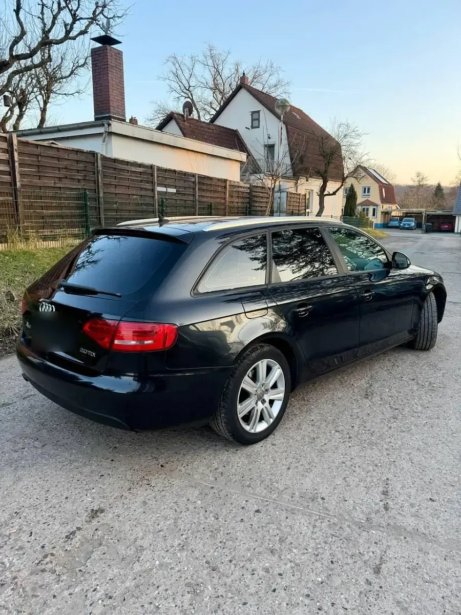 Gebraucht Audi A4 143 PS (105 kW) 2008 Schwarz Kombi