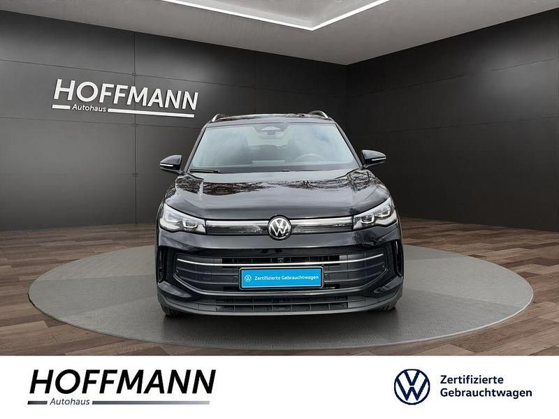 Gebraucht VW Tiguan Goal 150 PS (110 kW) 2025 Schwarz SUV