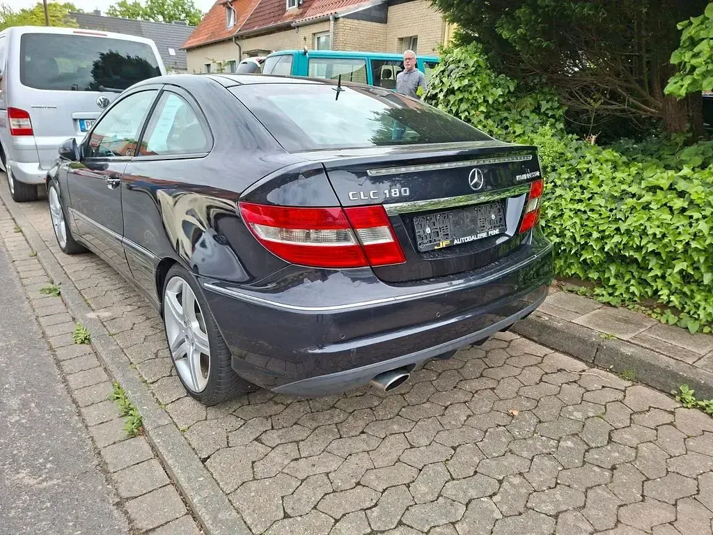 Gebraucht Mercedes CLC180 143 PS (105 kW) 2010 Schwarz Kleinwagen