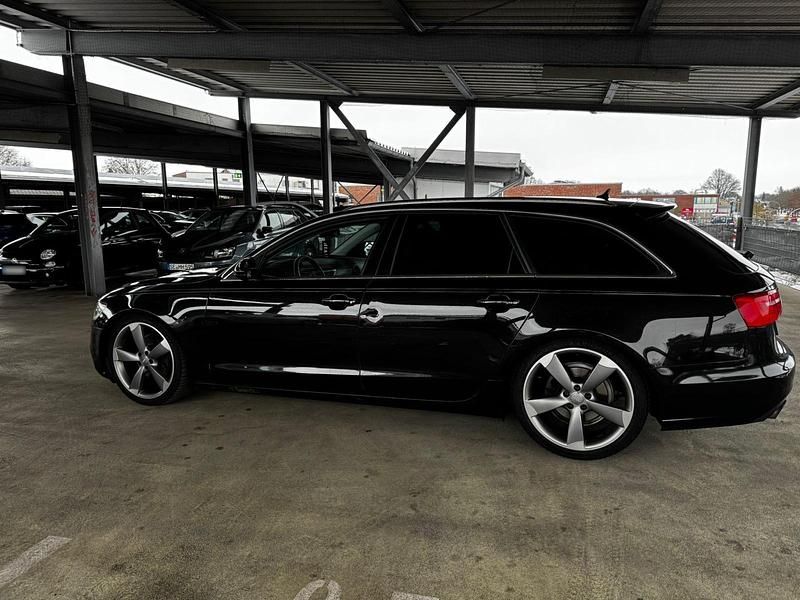 Gebraucht Audi A6 176 PS (129 kW) 2012 Schwarz Kombi