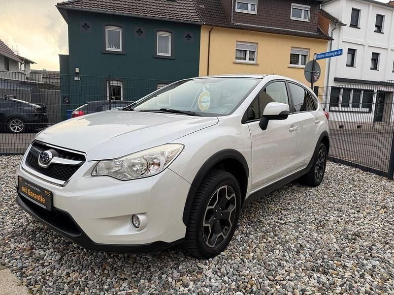 Weiß Gebraucht 2012 Subaru XV Comfort SUV | 7.299 € (Fairer Preis) - Bild 1/4