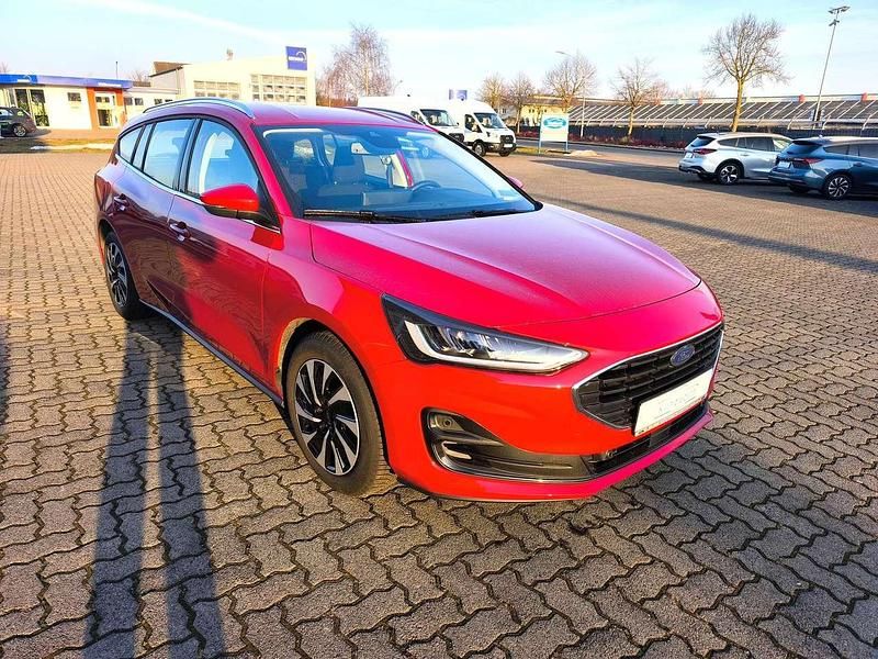 Gebraucht Ford Focus Titanium 155 PS (114 kW) 2025 Fantastic red tc Kombi