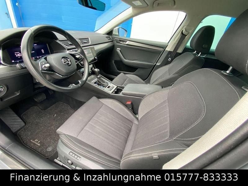 Gebraucht Skoda Superb Business Line 150 PS (110 kW) 2022 Silber Kombi