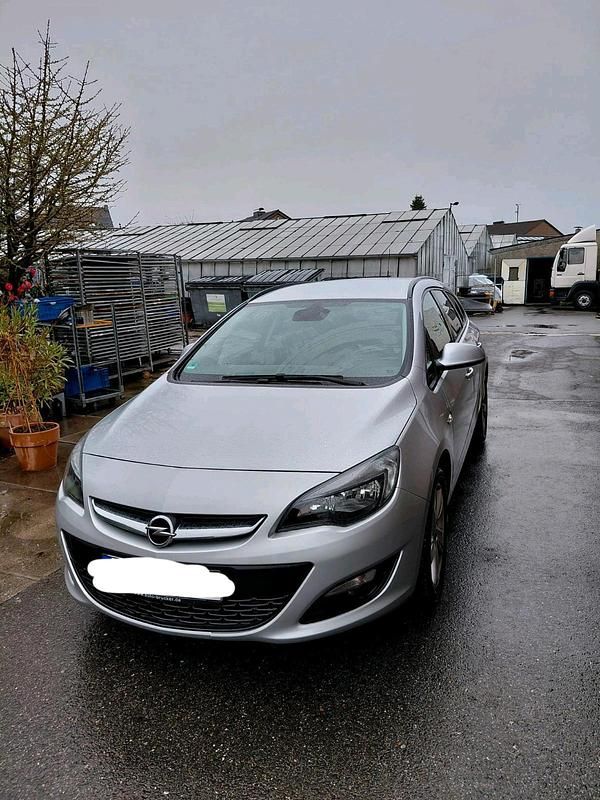 Gebraucht Opel Astra 136 PS (100 kW) 2016 Silber Kombi