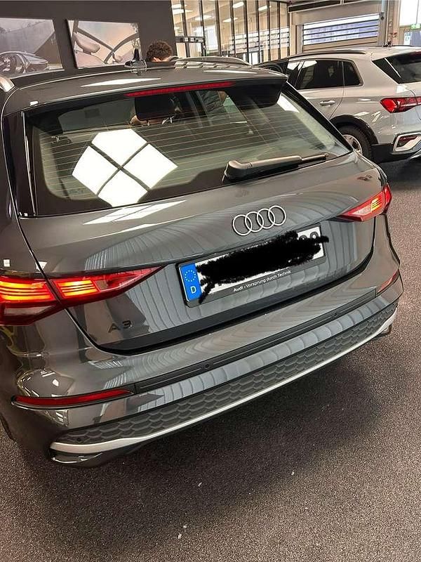 Gebraucht Audi A3 Advanced 150 PS (110 kW) 2024 Grau Kombi