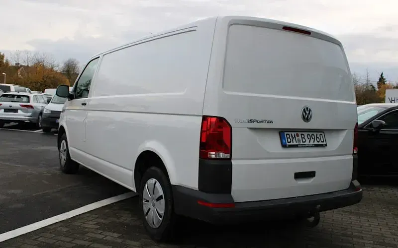 Używany VW Transporter 150 KM (110 kW) 2024 Biały Van