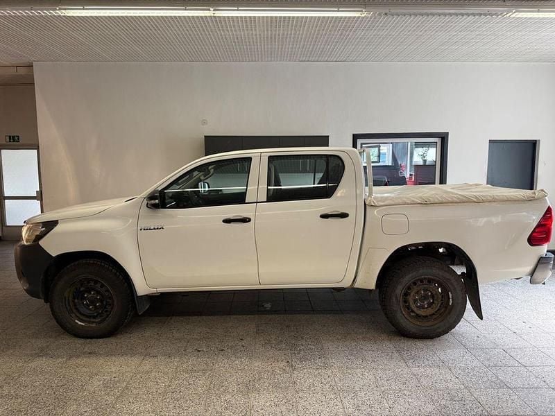 Weiß Gebraucht 2017 Toyota HiLux Abholung | 18.250 € (Guter Preis) - Bild 1/4