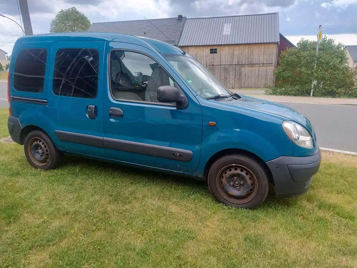 Gebraucht Renault Kangoo Authentique 58 PS (42 kW) 2005 Blau Van / Kleinbus