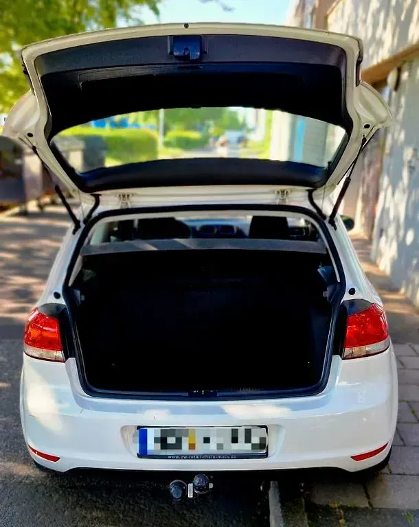 Gebraucht VW Golf VI Trendline 80 PS (58 kW) 2009 Weiß Kleinwagen