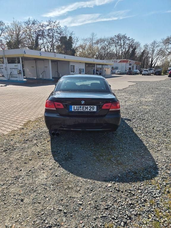 Gebraucht BMW 320 Cabriolet M Performance 170 PS (125 kW) 2009 Schwarz Cabrio