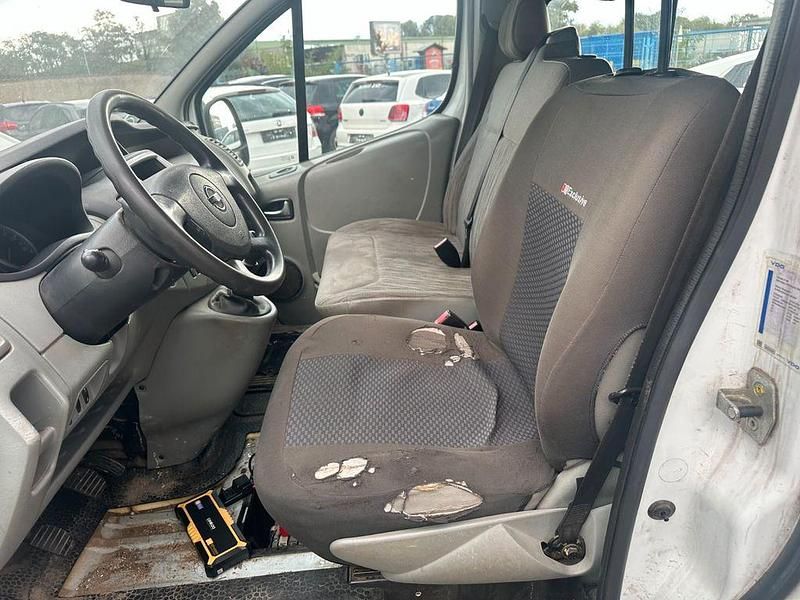 Gebraucht Nissan Primastar 114 PS (83 kW) 2012 Weiß Van / Kleinbus