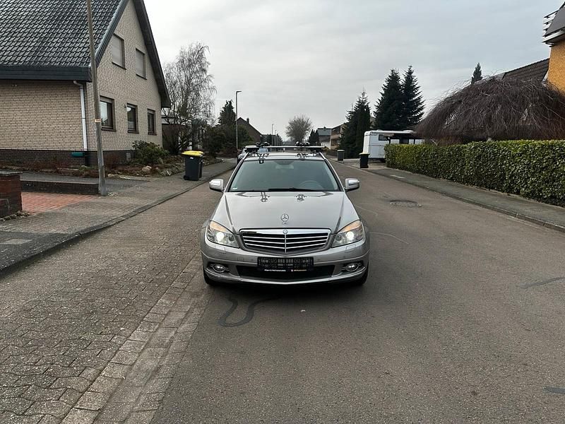 Second-hand Mercedes C220 170 CP (125 kW) 2007 Argintiu Break