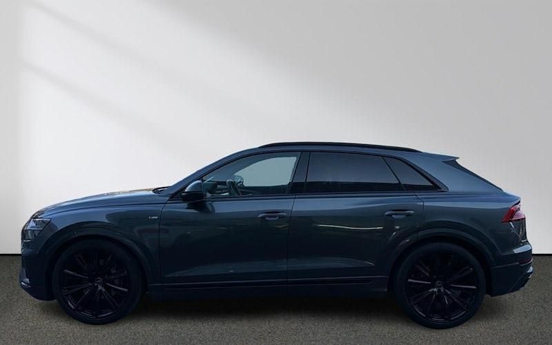 Gebraucht Audi Q8 Ambiente 286 PS (210 kW) 2021 Grau SUV