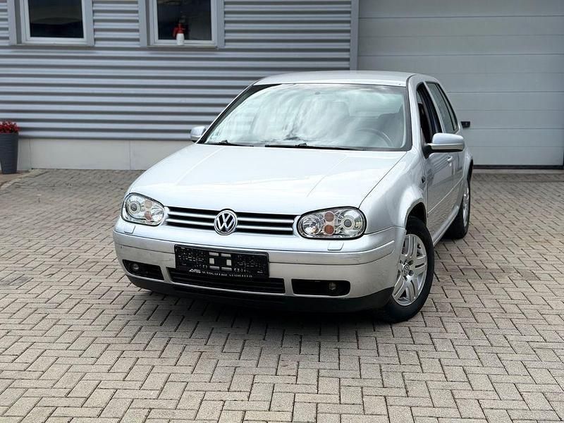 Silber Gebraucht 2004 VW Golf IV Pacific Limousine | 2.900 € (Fairer Preis) - Bild 1/4