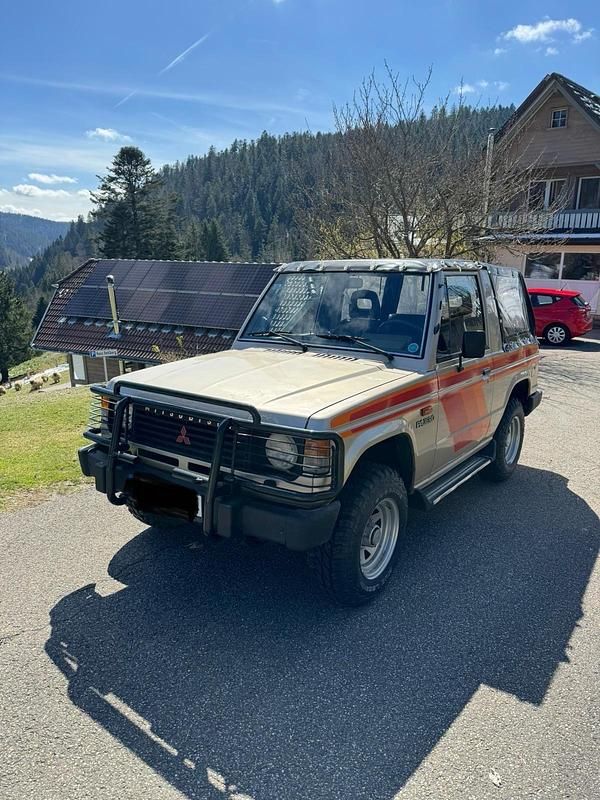 Gebraucht 1989 Mitsubishi Pajero SUV | 9.900 € - Bild 1/4