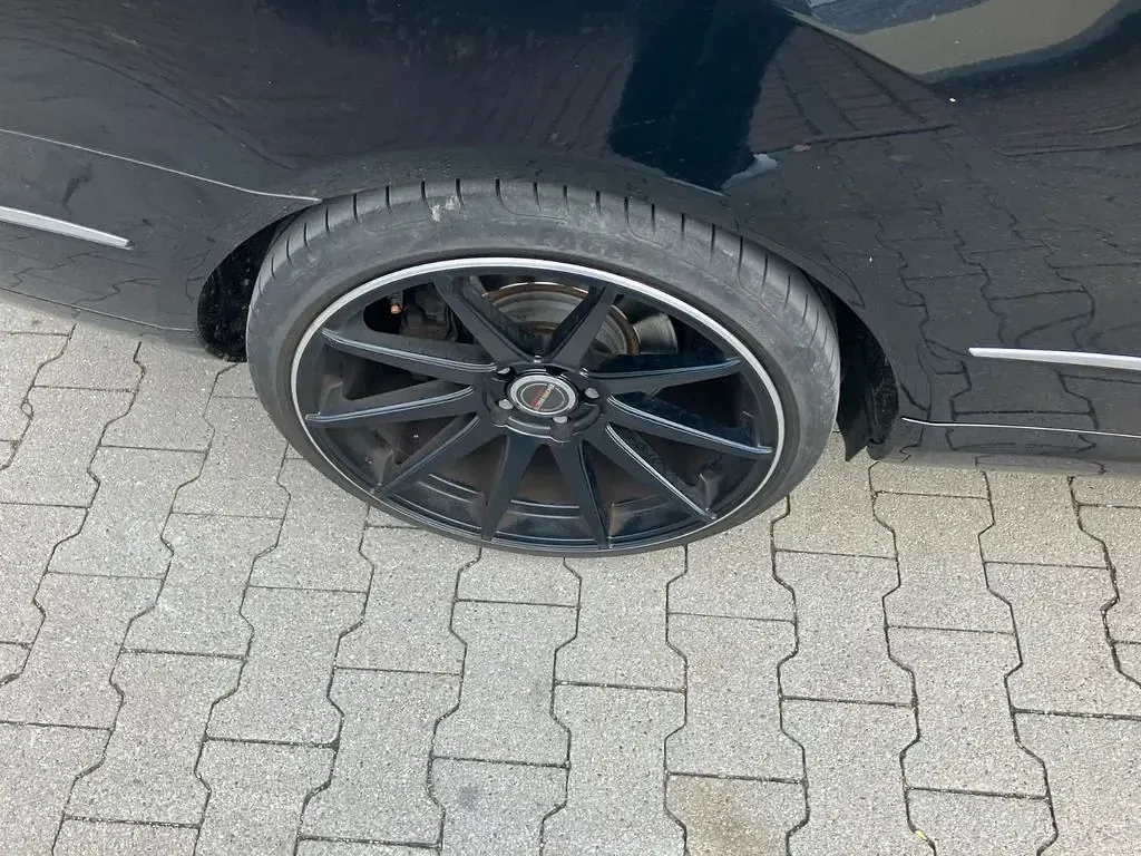 Gebraucht Mercedes E350 292 PS (214 kW) 2011 Schwarz Coupé