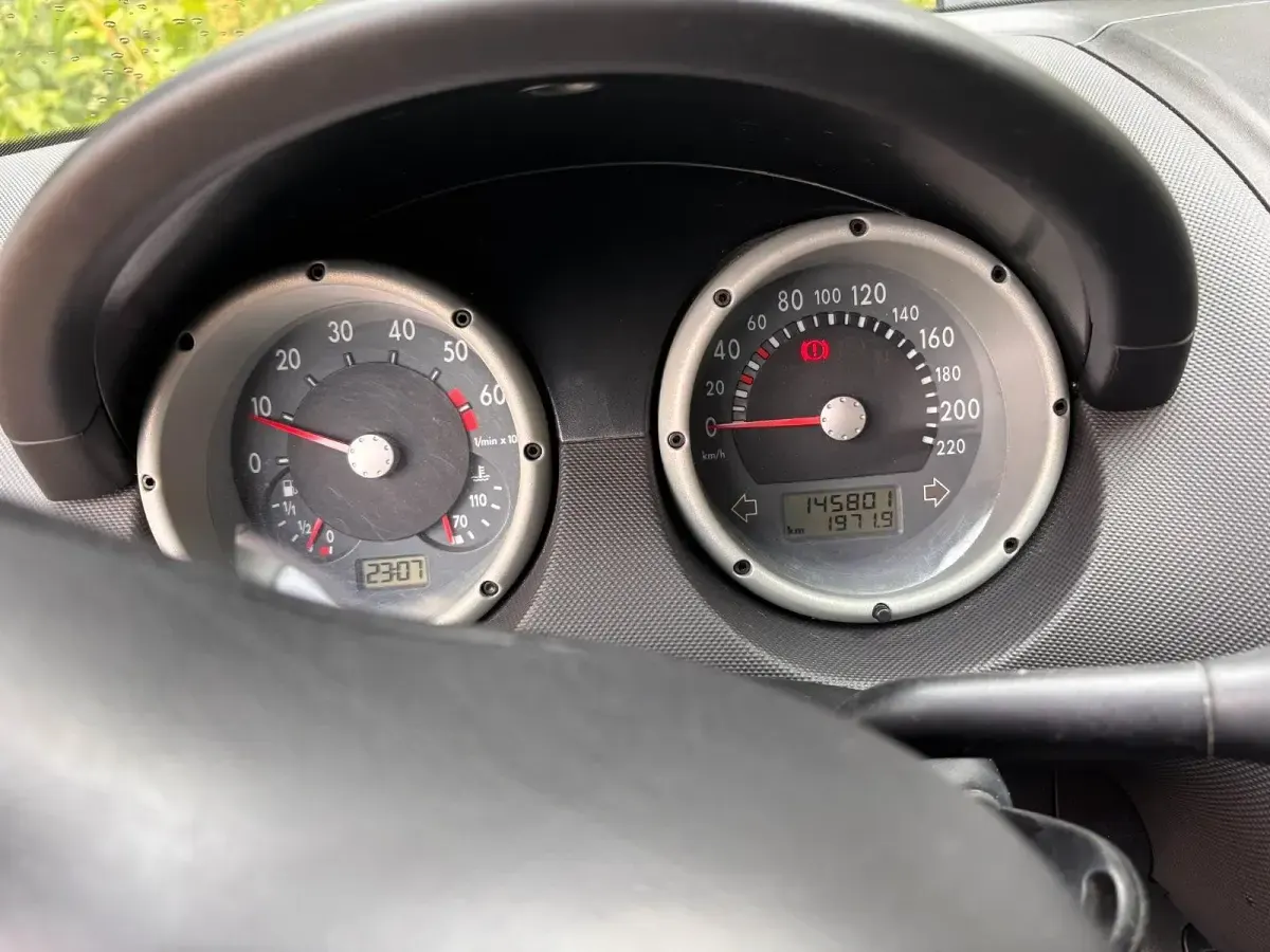 Gebraucht VW Polo Edition 60 PS (44 kW) 2001 Silber Kleinwagen
