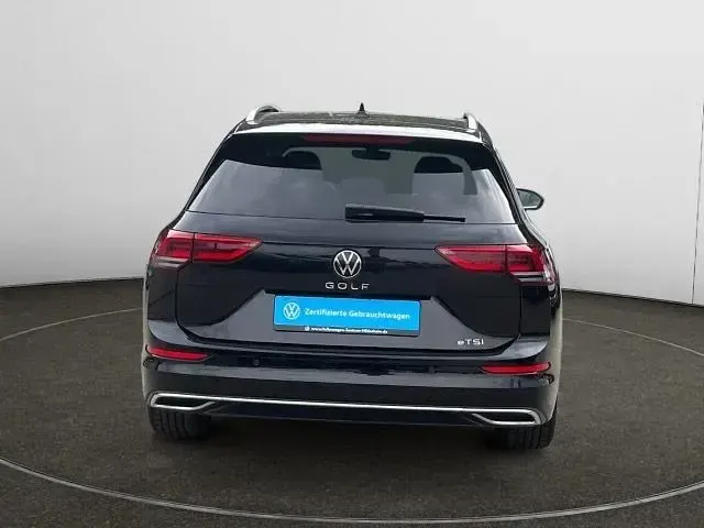 Gebraucht VW Golf VIII Style 150 PS (110 kW) 2021 Deep black perleffekt Kombi