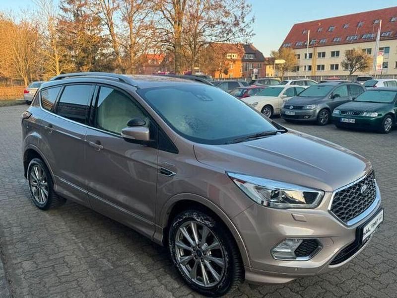 Gebraucht Ford Kuga Vignale 179 PS (131 kW) 2019 Beige SUV