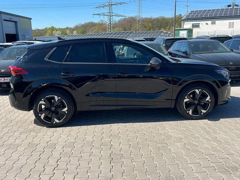 Second-hand Cupra Terramar 150 CP (110 kW) 2025 Negru SUV