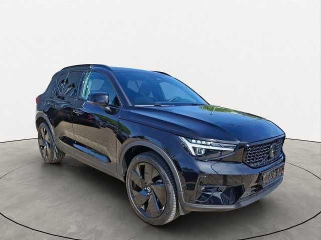Usata Volvo XC40 120 CV (88 kW) 2025 SUV