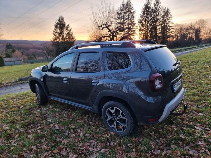 Gebraucht Dacia Duster Prestige 116 PS (85 kW) 2019 Grau SUV
