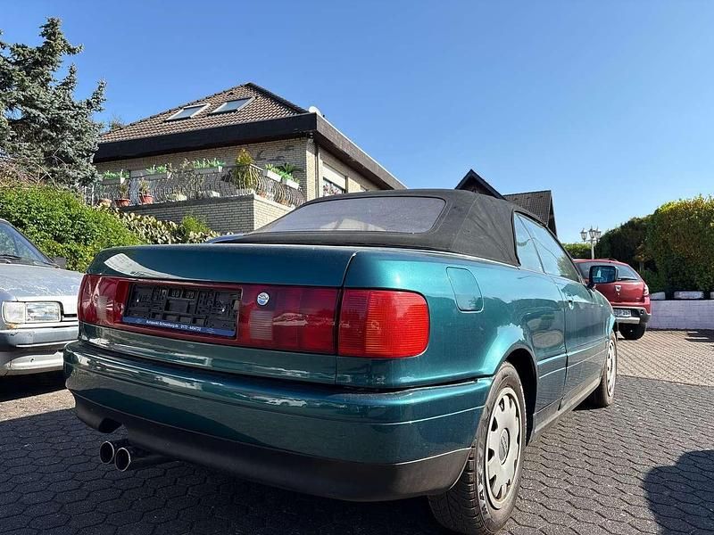 Gebraucht Audi Cabriolet 133 PS (97 kW) 1993 Grün Cabrio