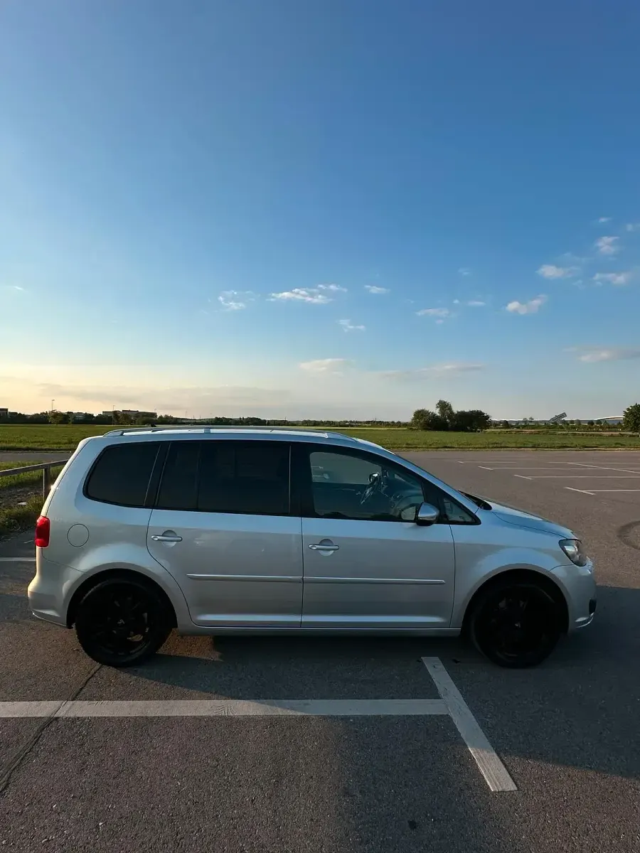 Gebraucht VW Touran 170 PS (125 kW) 2010 Grau Van / Kleinbus