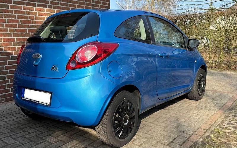 Gebraucht Ford Ka 69 PS (50 kW) 2010 Blau Kleinwagen