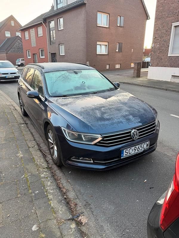 Gebraucht VW Passat 150 PS (110 kW) 2015 Blau Kombi