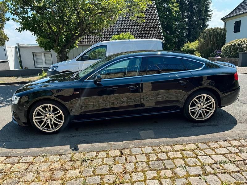Second-hand Audi A5 S-Line 150 CP (110 kW) 2017 Negru Coupe