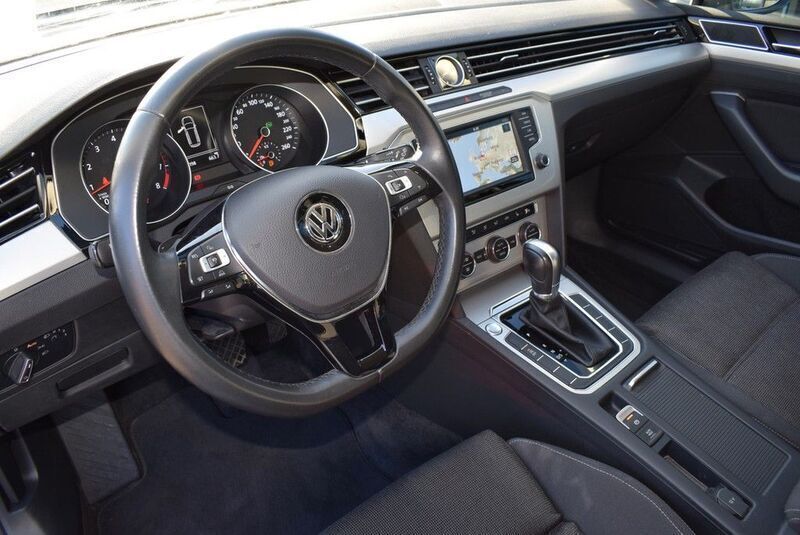 Gebraucht VW Passat Comfortline 150 PS (110 kW) 2016 Schwarz Kombi