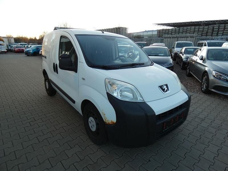 Gebraucht Peugeot Bipper Basis 68 PS (50 kW) 2011 Weiß Van / Kleinbus