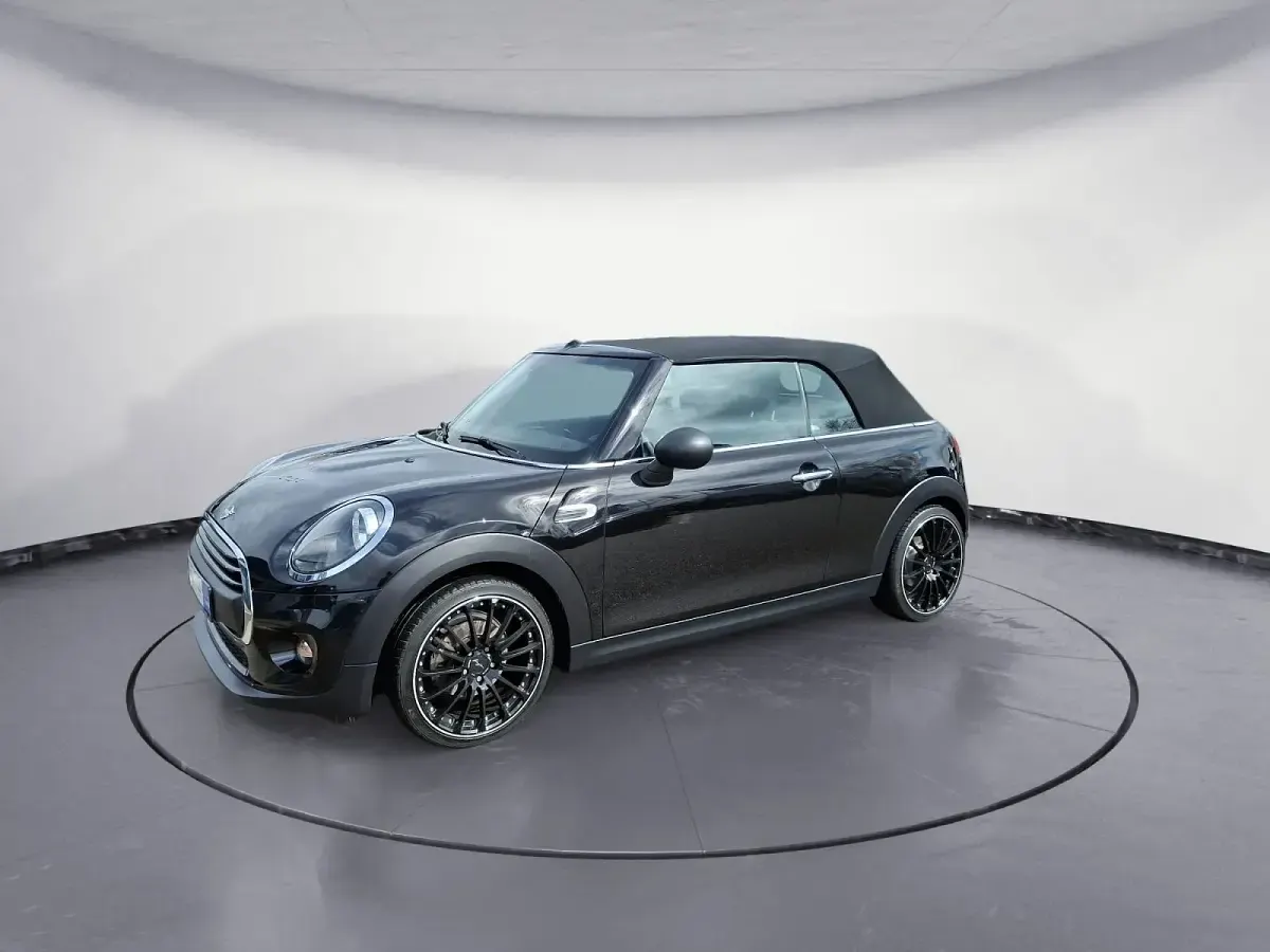 Gebraucht Mini One Cabriolet 102 PS (75 kW) 2019 Schwarz Cabrio