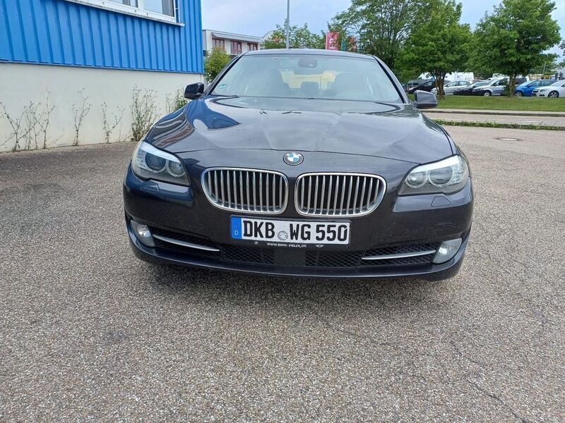 Gebraucht BMW 550 408 PS (300 kW) 2010 Grau Limousine