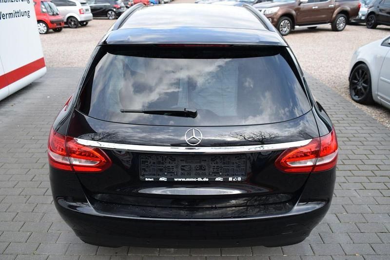 Gebraucht Mercedes C220 170 PS (125 kW) 2015 Schwarz Kombi